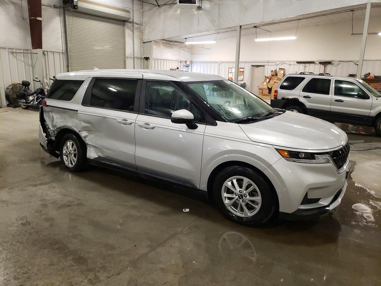 Kia Carnival Lx