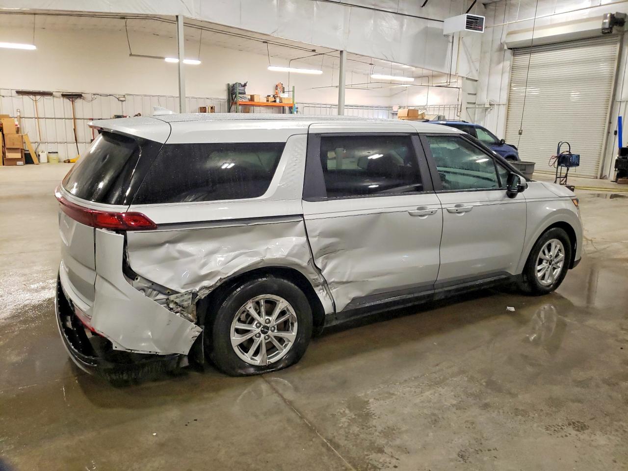 Kia Carnival Lx