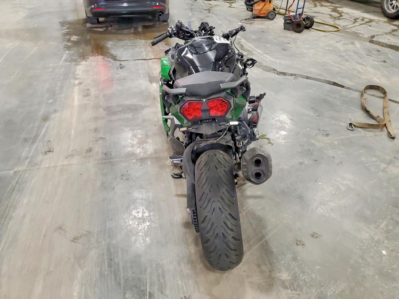 Kawasaki Zx1002 R