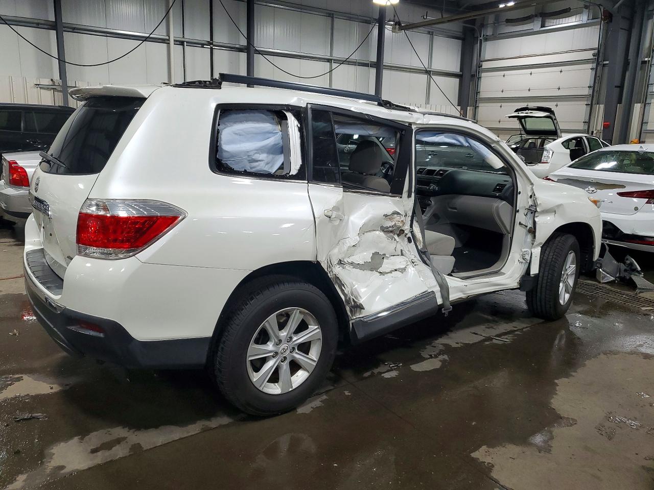 Toyota Highlander Base