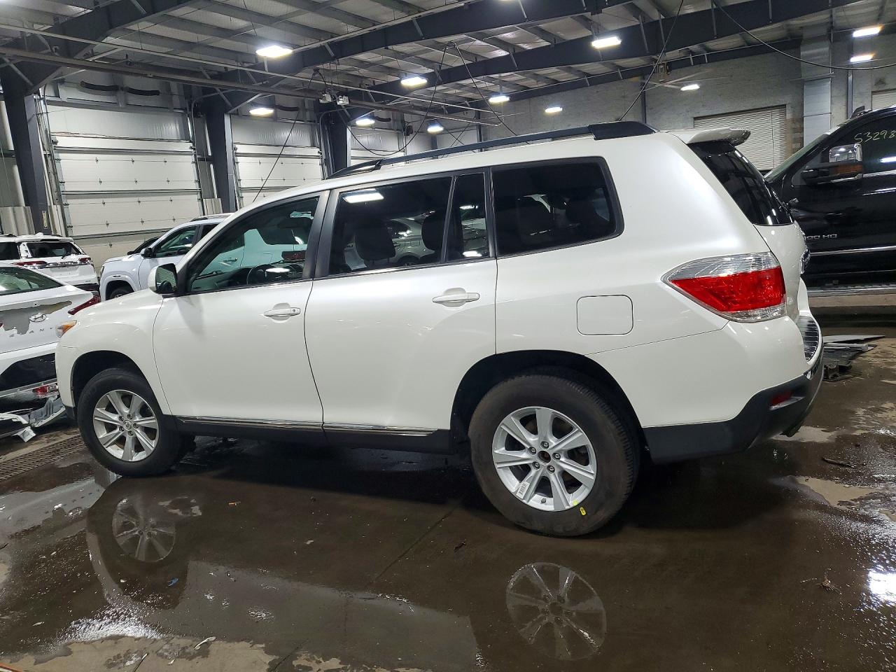 Toyota Highlander Base