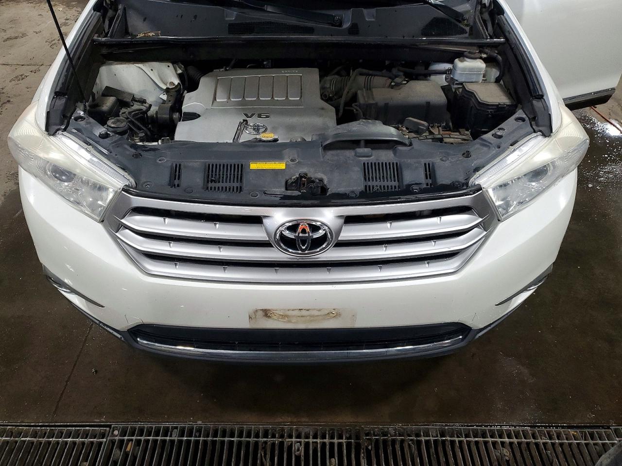 Toyota Highlander Base