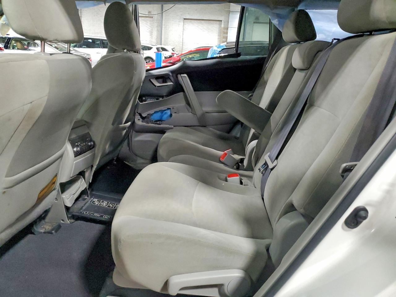 Toyota Highlander Base