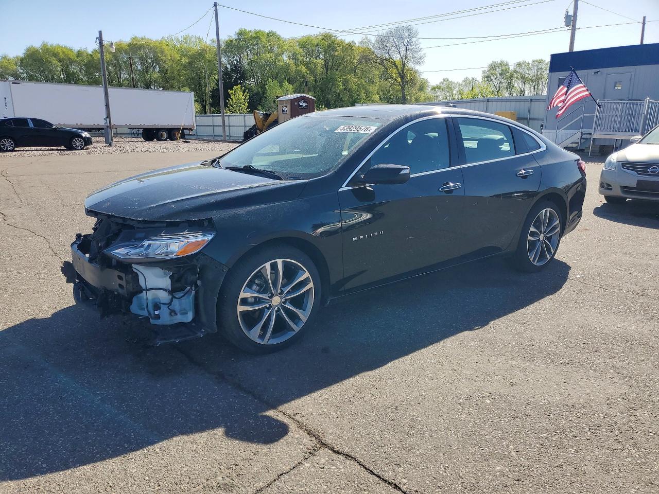 Salvage Chevrolet Malibu Image