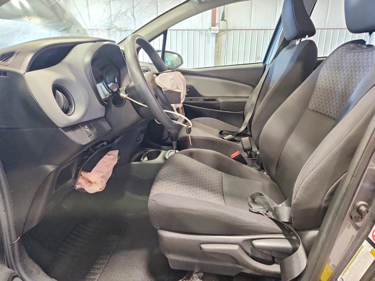 Toyota Yaris 5-door L