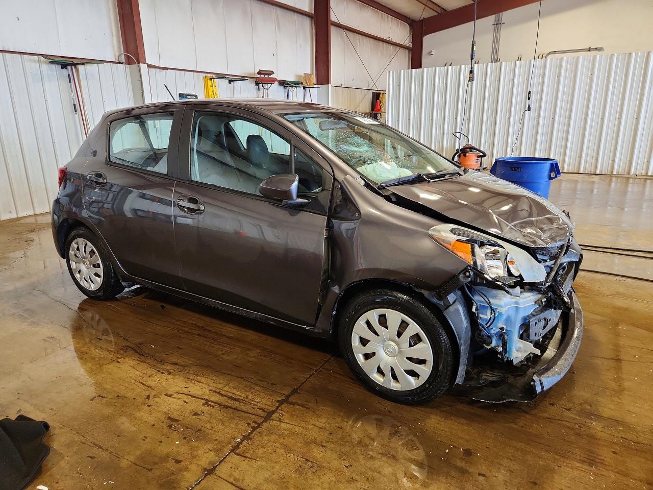 Toyota Yaris 5-door L
