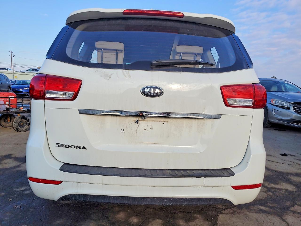 Kia Sedona L