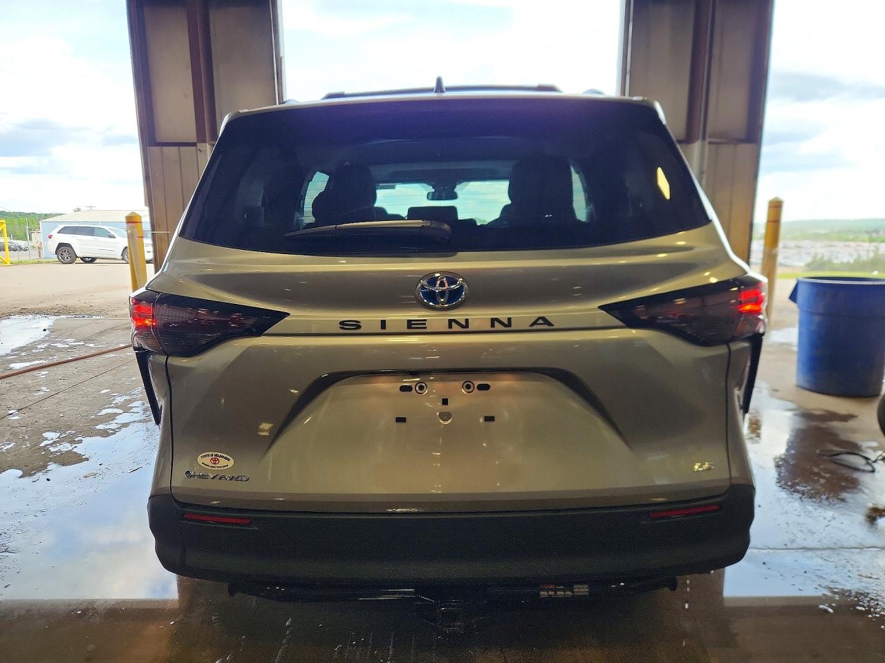 Toyota Sienna Le