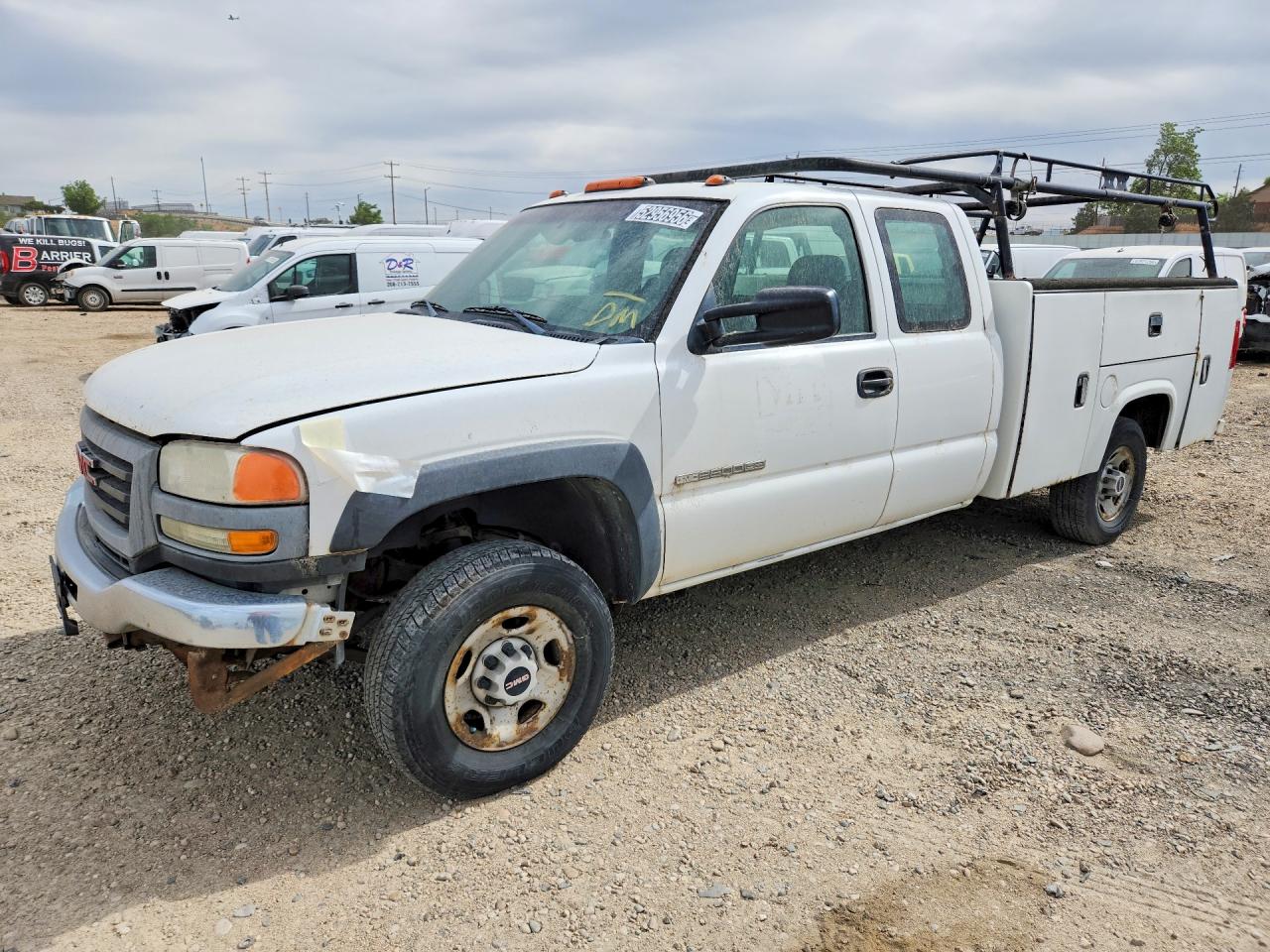 Salvage GMC 2500 Image