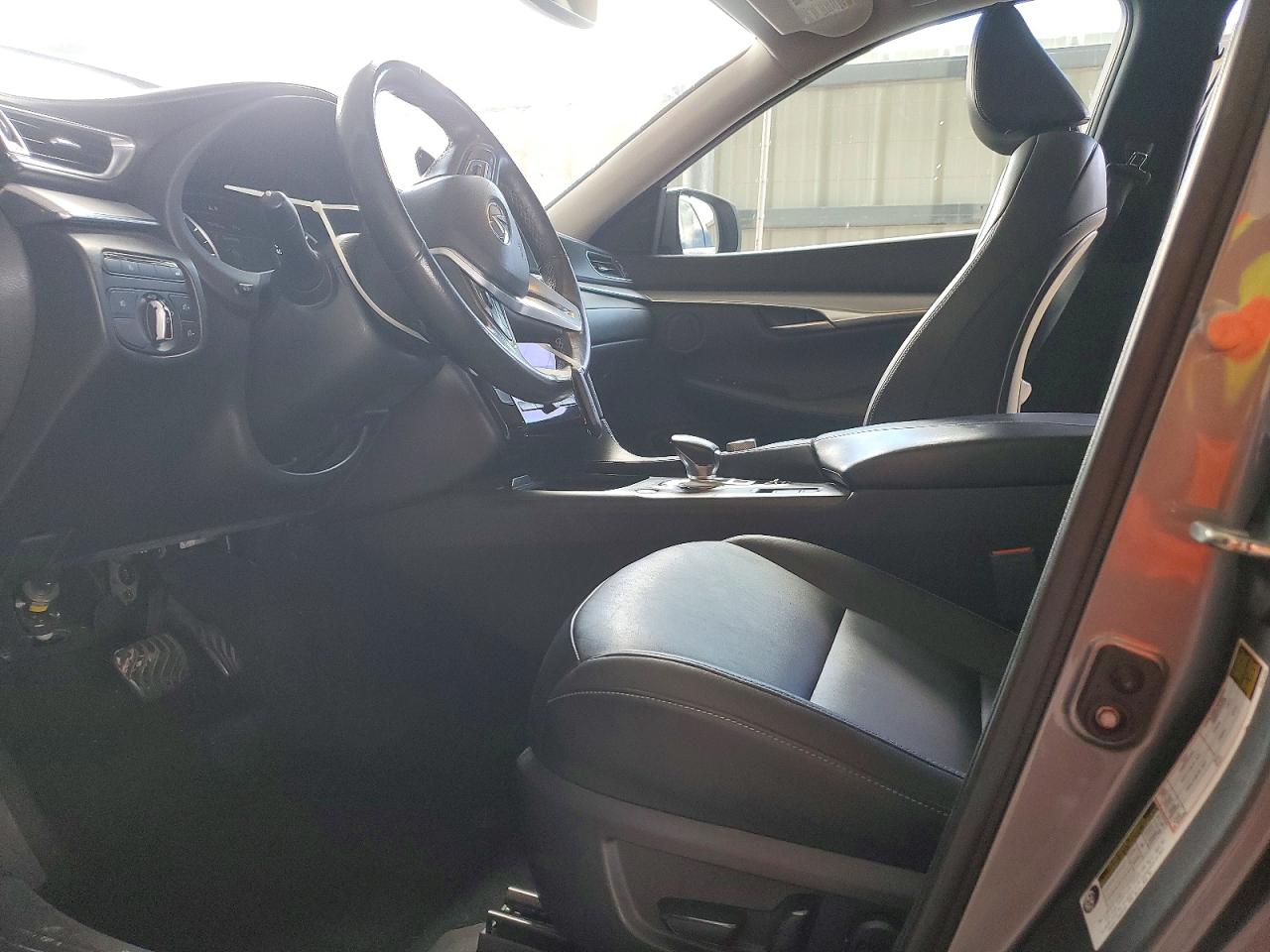 INFINITI Qx Luxe
