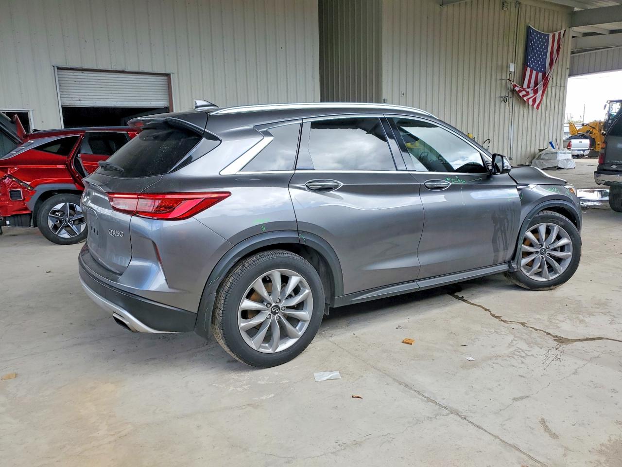 INFINITI Qx Luxe