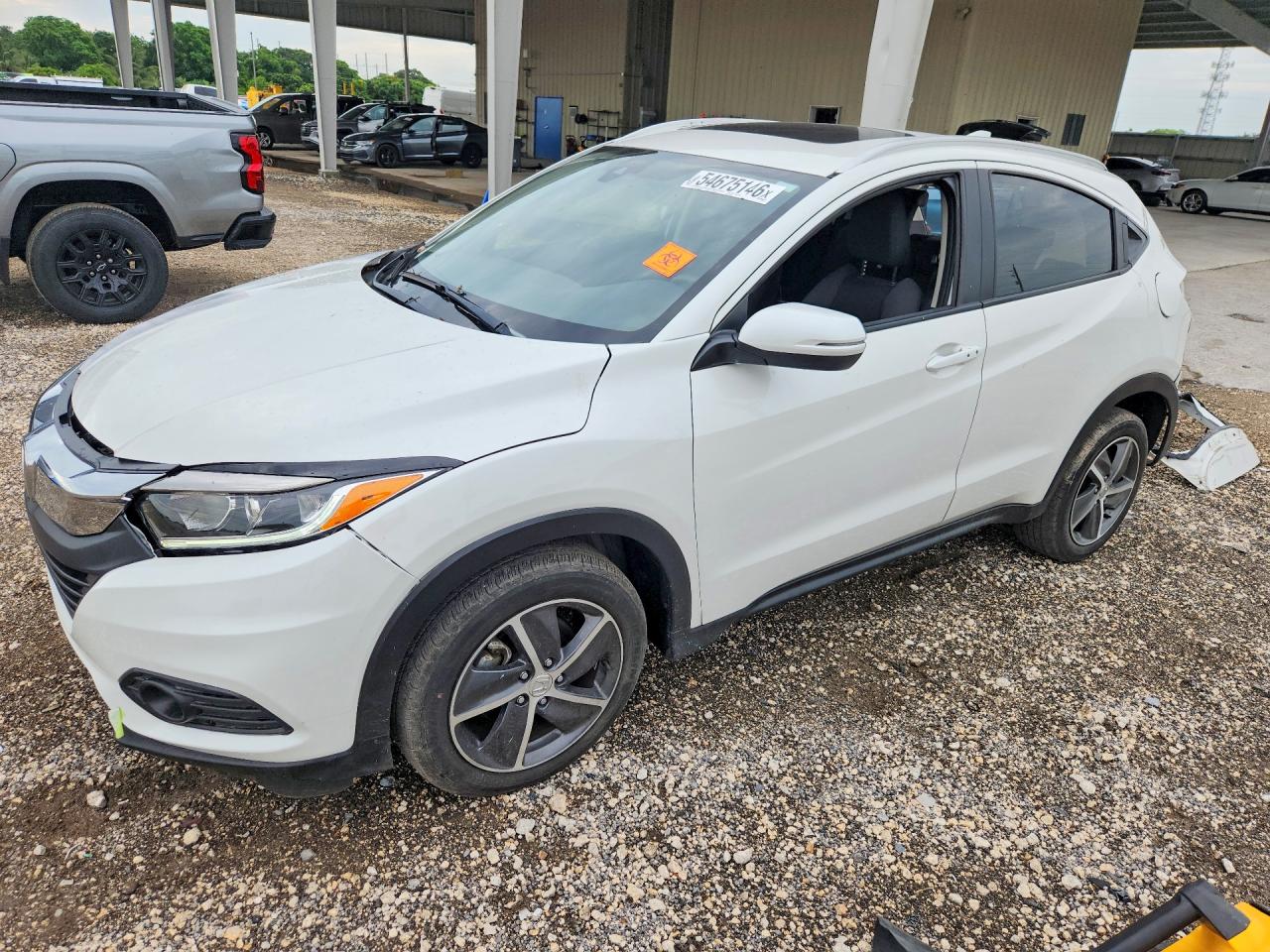 Salvage Honda HR-V Image
