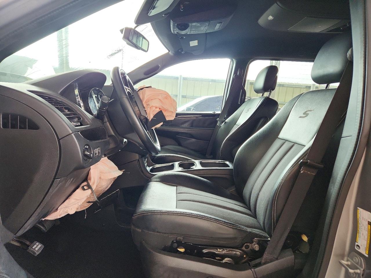 Chrysler Minivan S