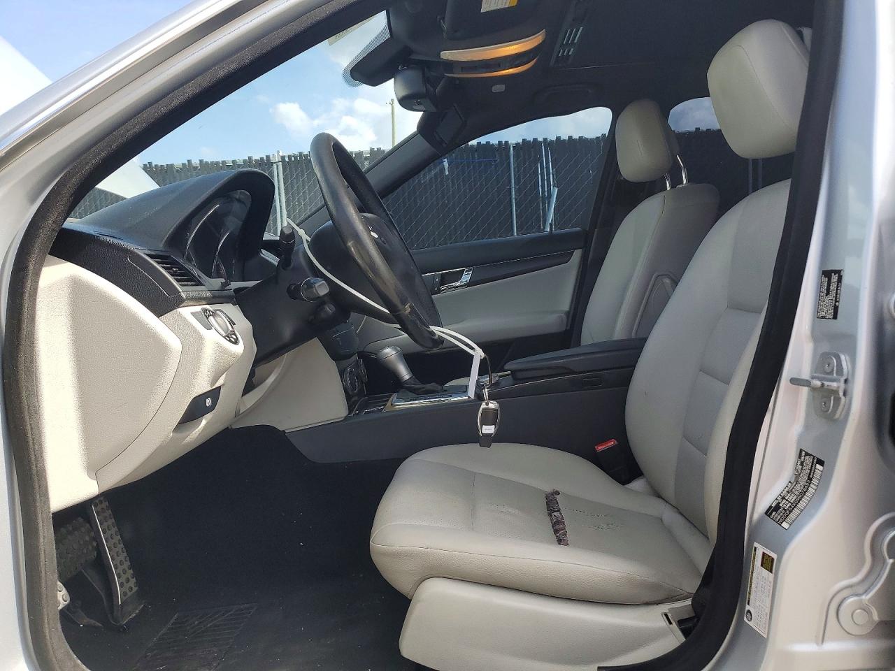 Mercedes-Benz C-Class 300