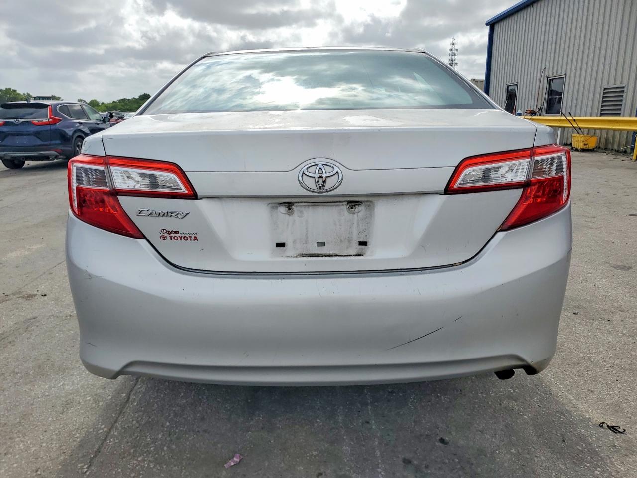 Toyota Camry L