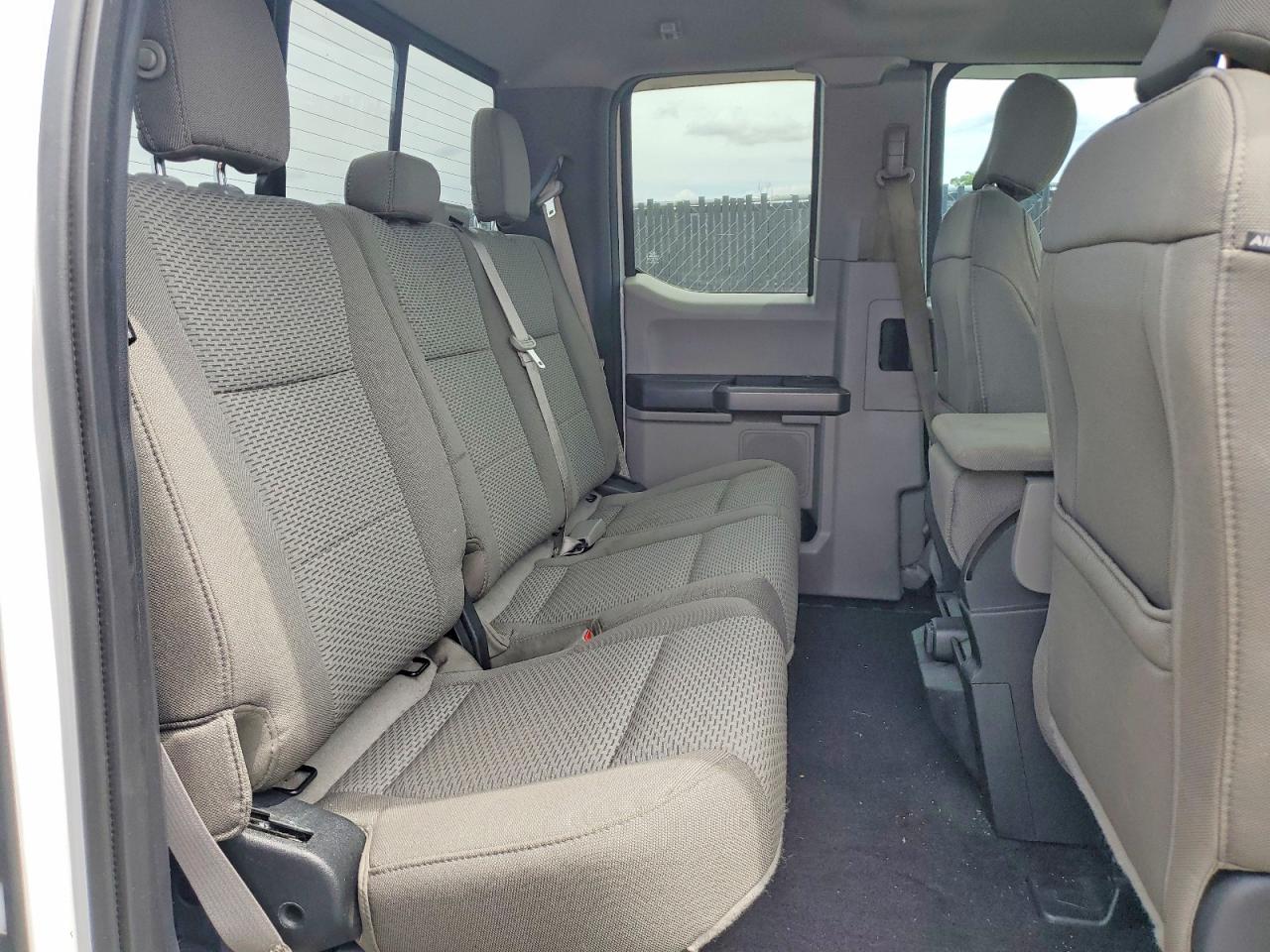 Ford F-150 Super Cab