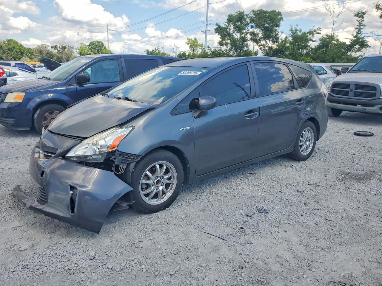 Salvage Toyota Prius Image