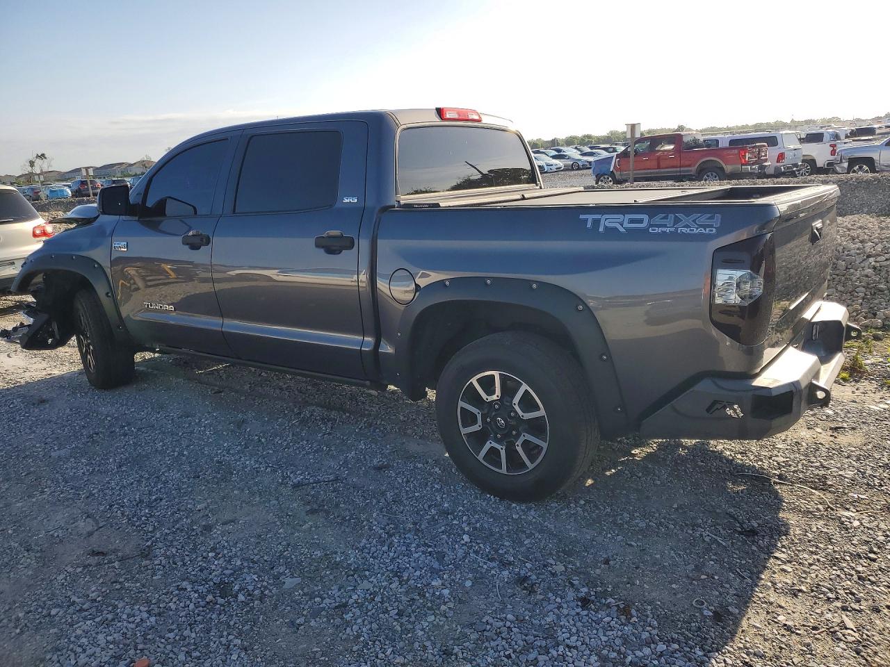 Toyota Tundra Sr5