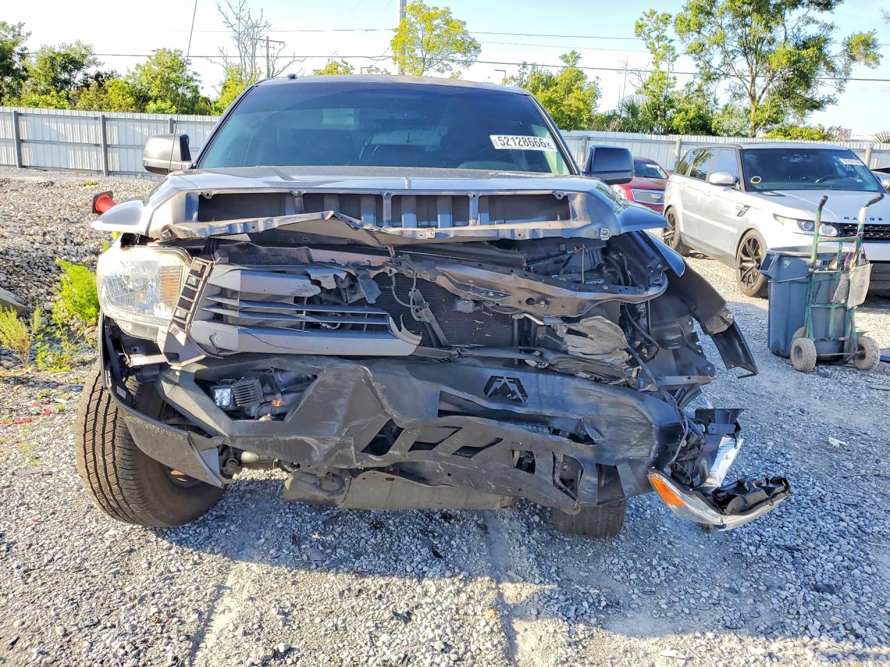 Toyota Tundra Sr5