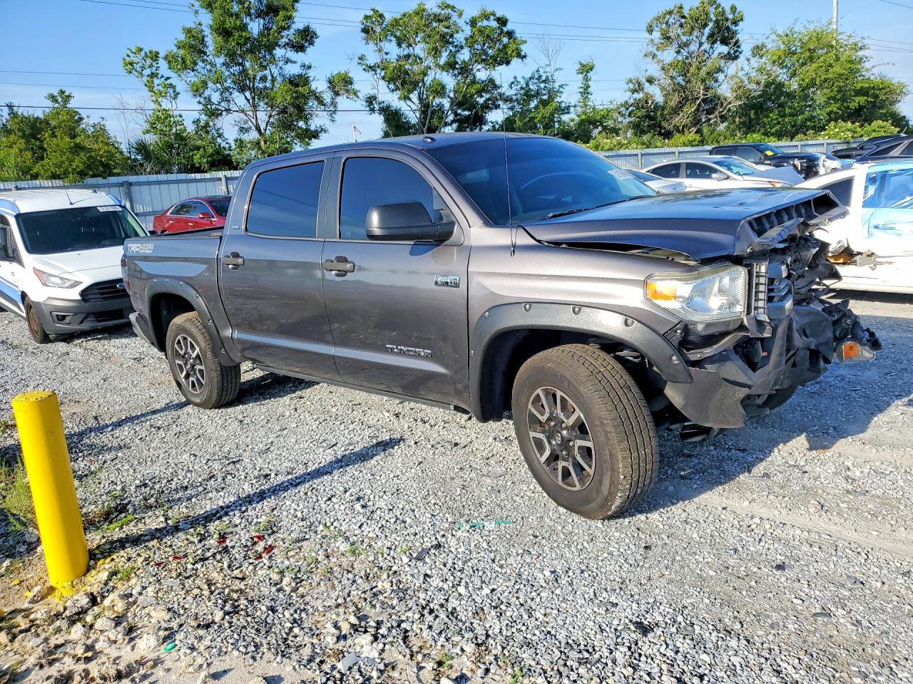 Toyota Tundra Sr5