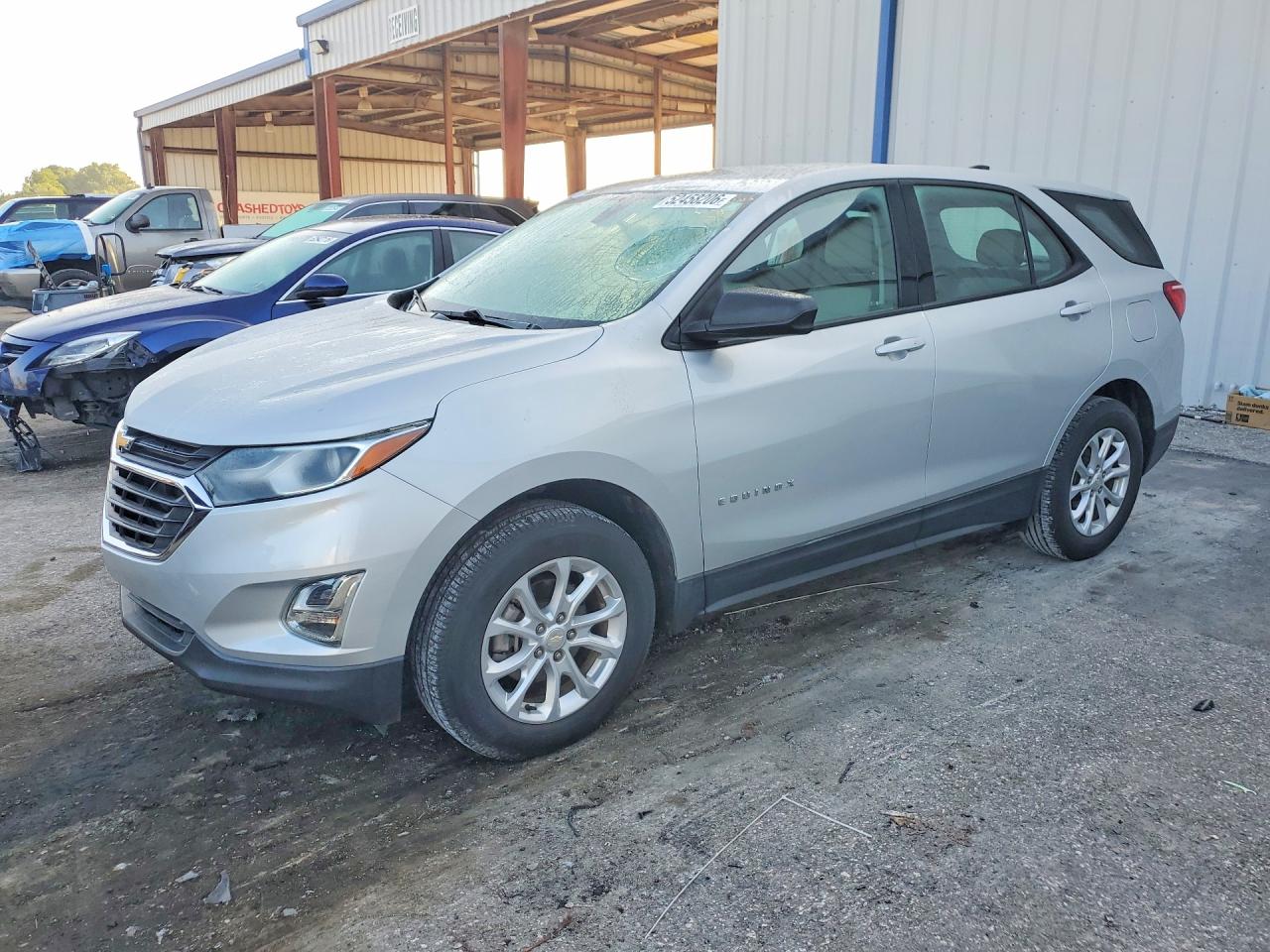 Salvage Chevrolet Equinox Image