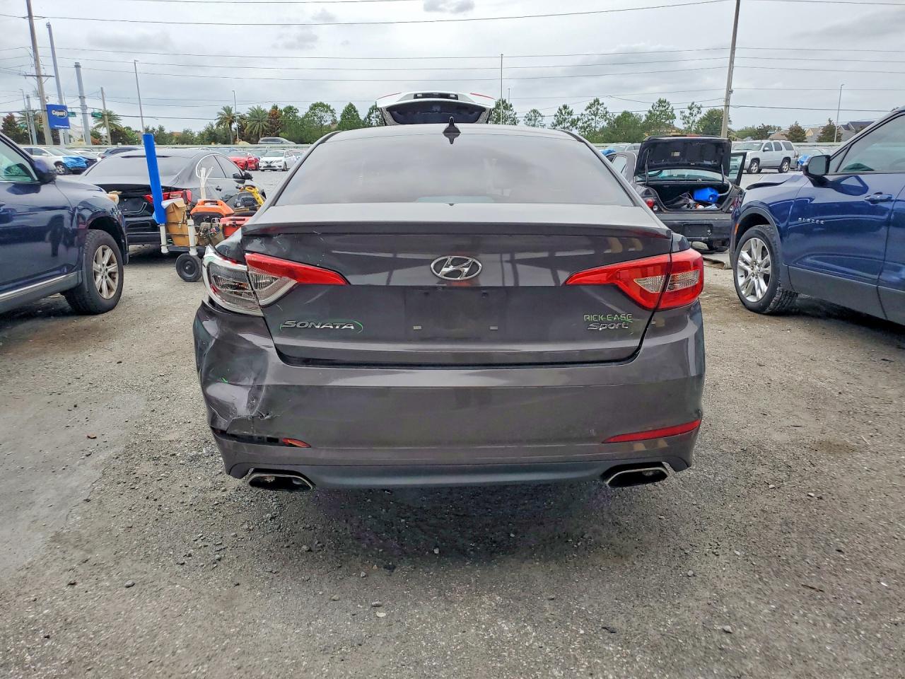 Hyundai SONATA Sport