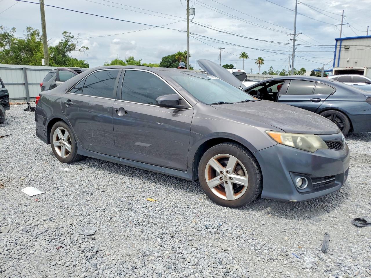 Toyota Camry Se