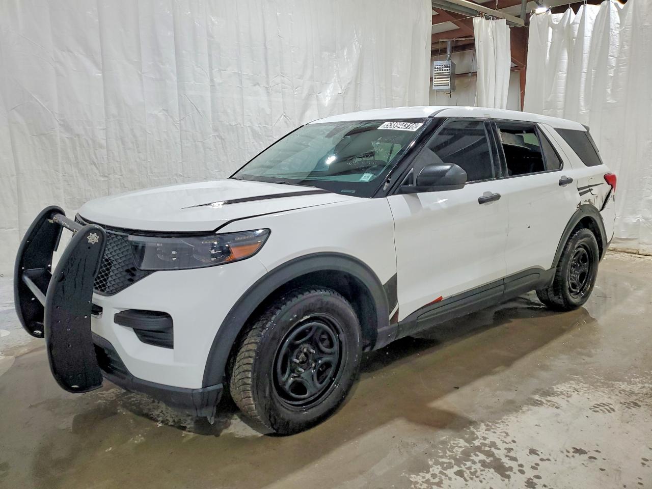 Salvage Ford Explorer Image