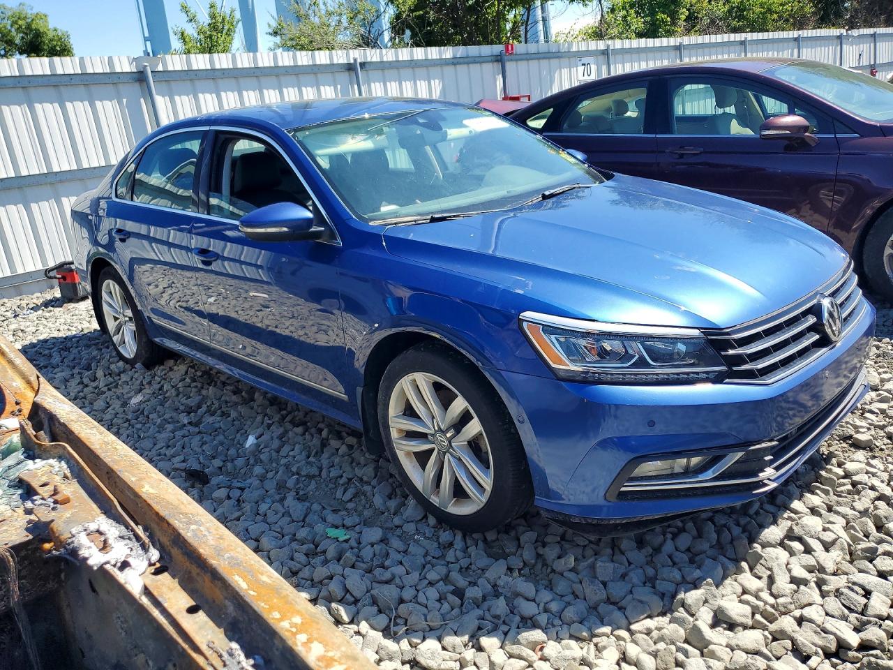 Volkswagen Passat Sel