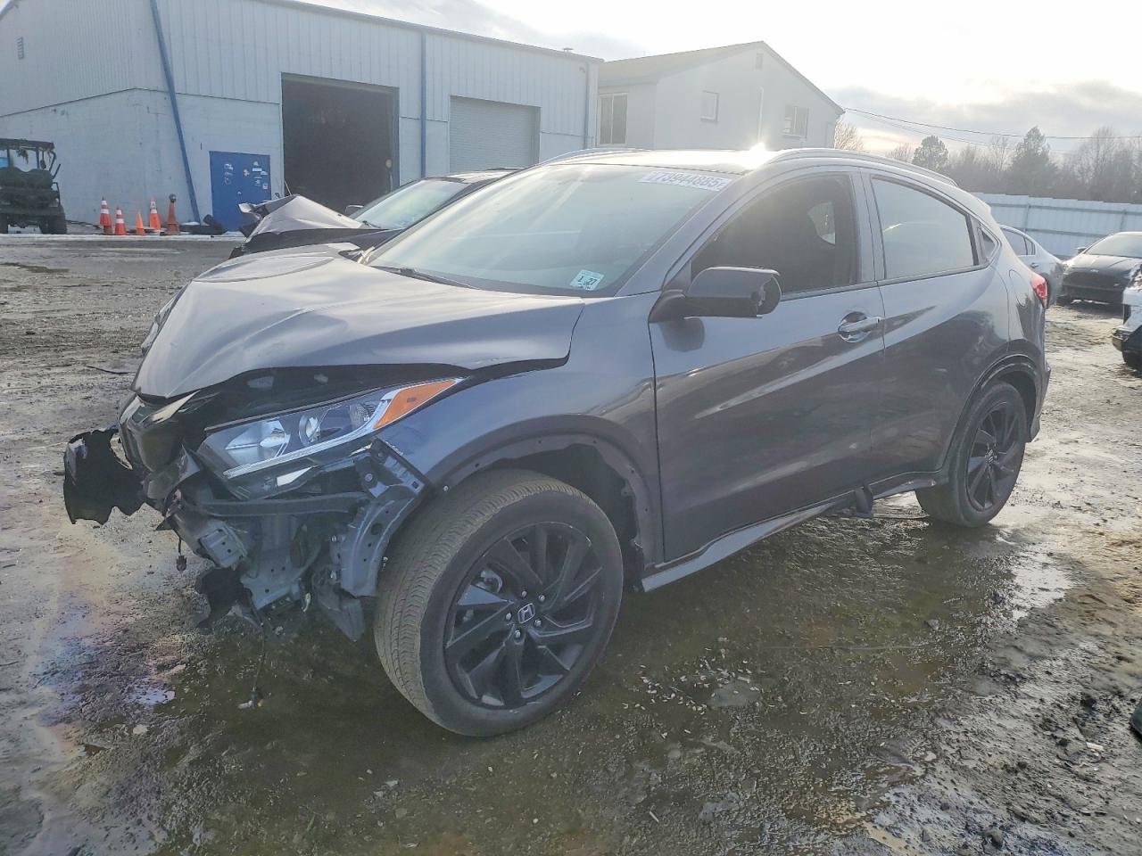Salvage Honda HR-V Image