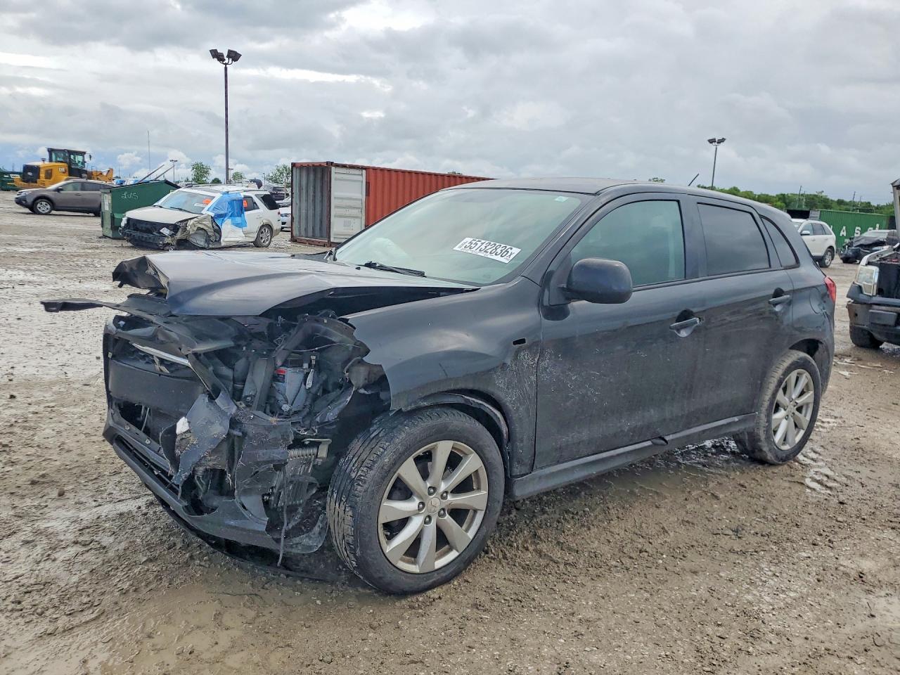 Salvage Mitsubishi Outlander Image