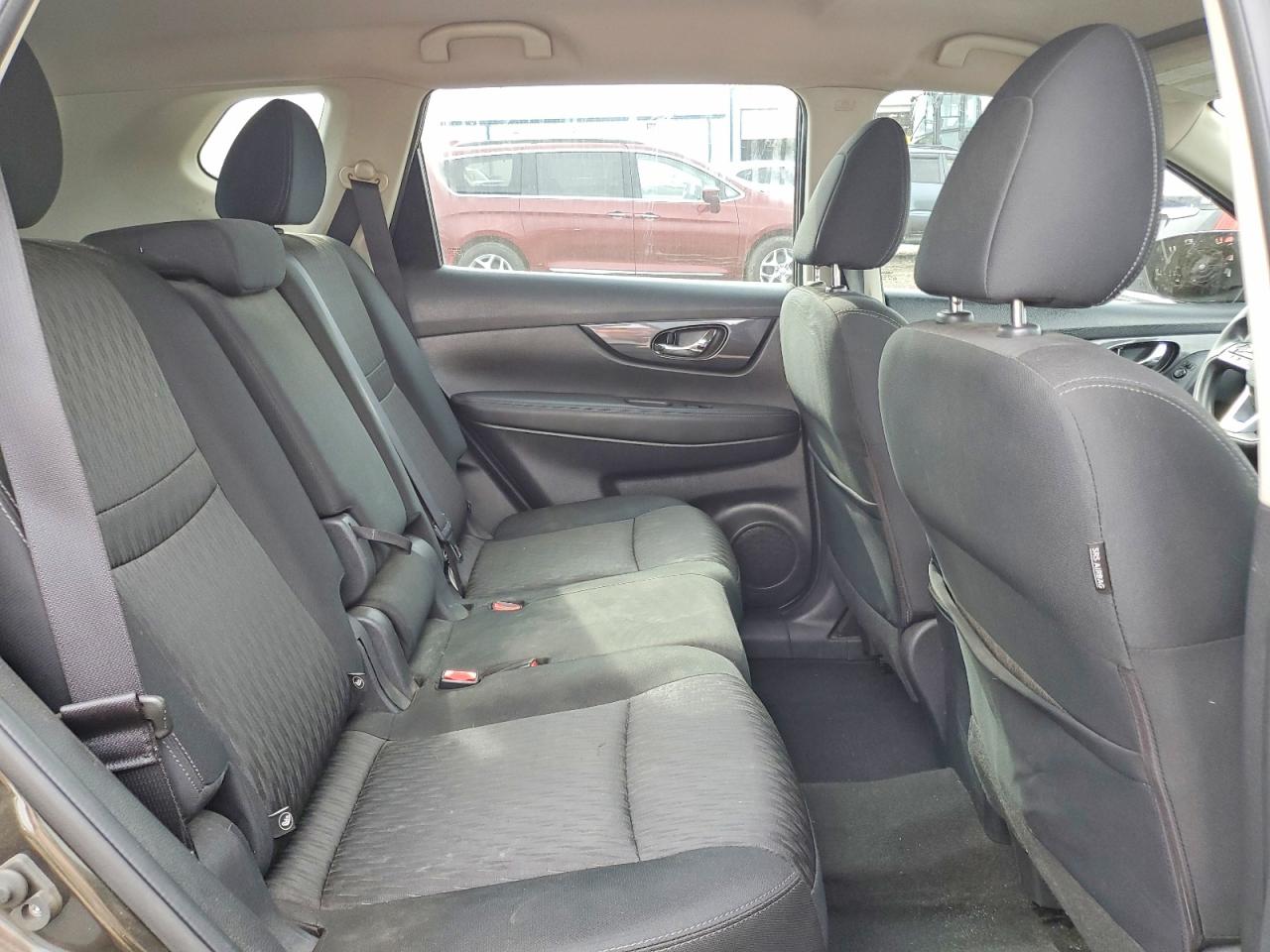 Nissan Rogue S