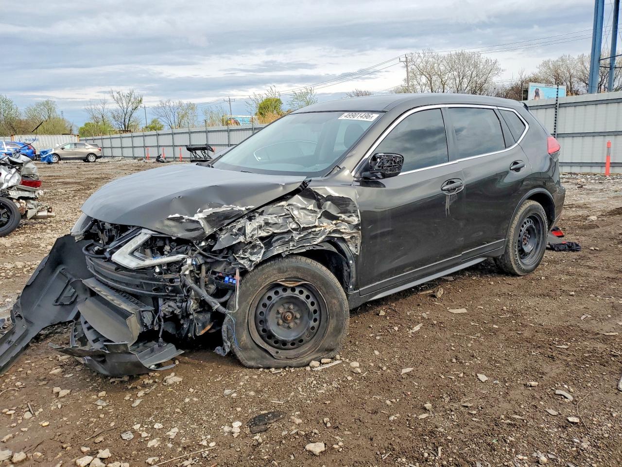 Salvage Nissan Rogue Image