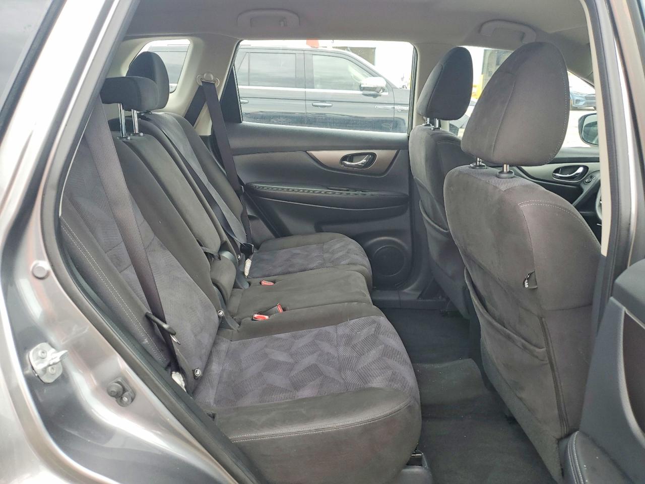 Nissan Rogue S