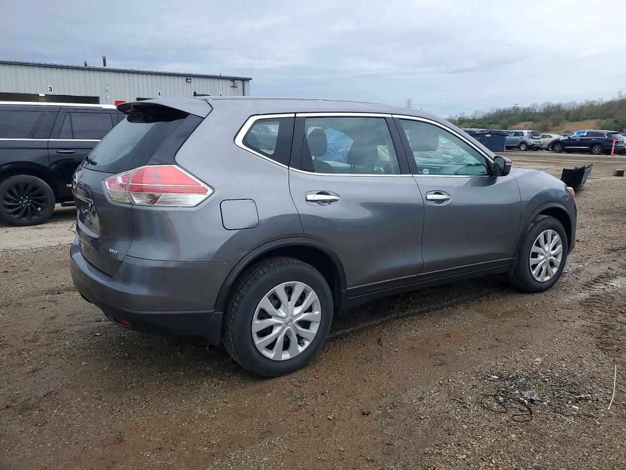 Nissan Rogue S