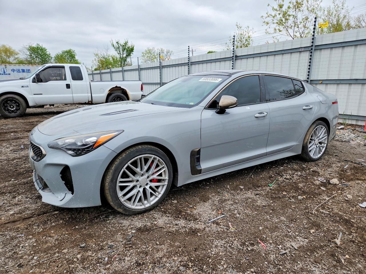 Salvage Kia Stinger Image