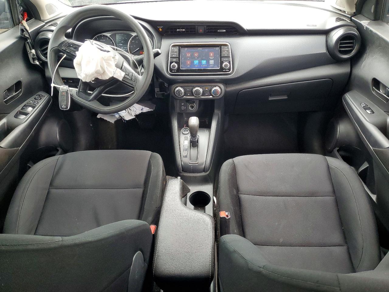 Nissan Kicks S