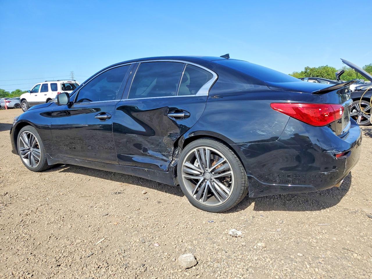 INFINITI Q50 Sport