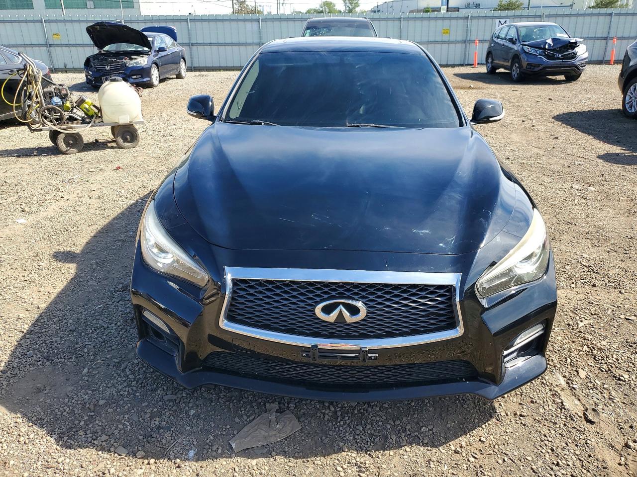 INFINITI Q50 Sport