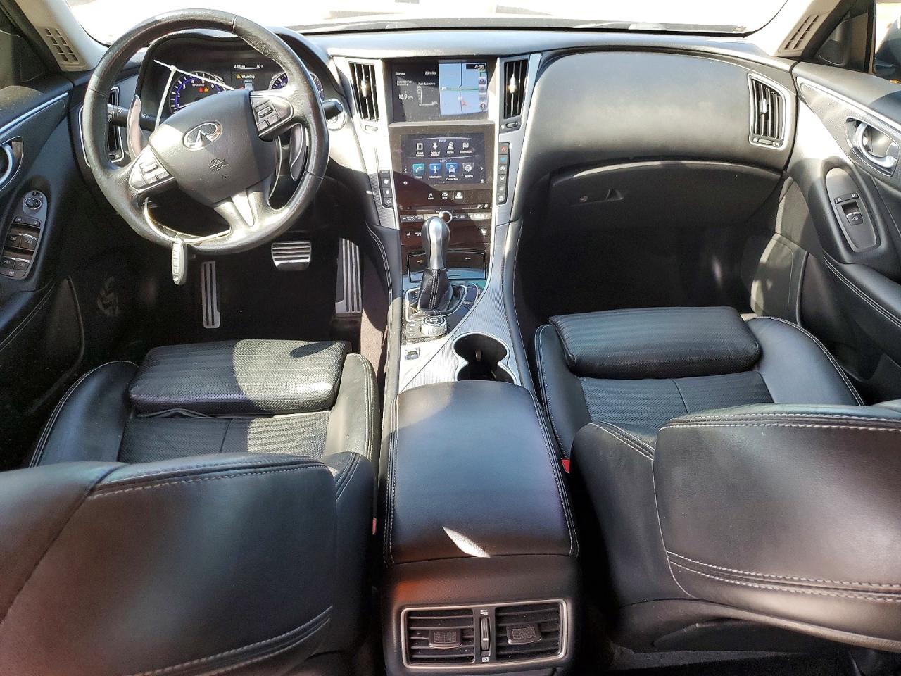 INFINITI Q50 Sport