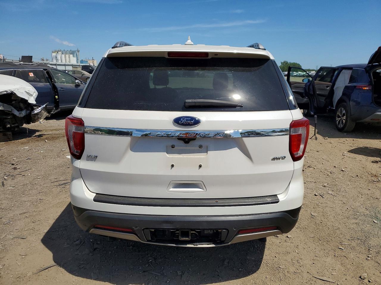 Ford Explorer Xlt