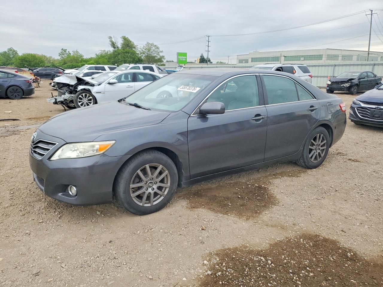 Salvage Toyota Camry Image