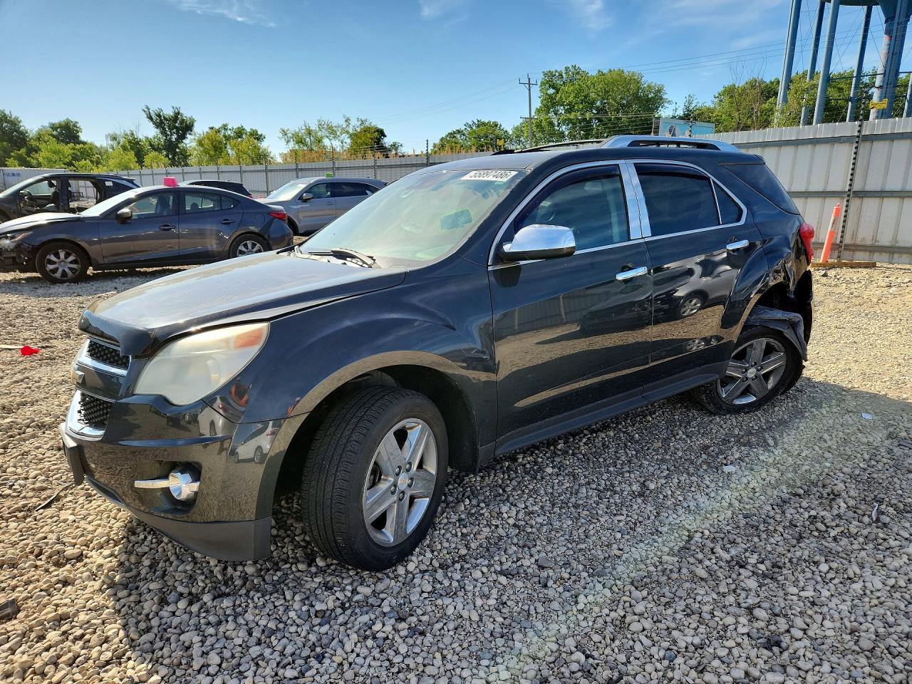 Salvage Chevrolet Equinox Image