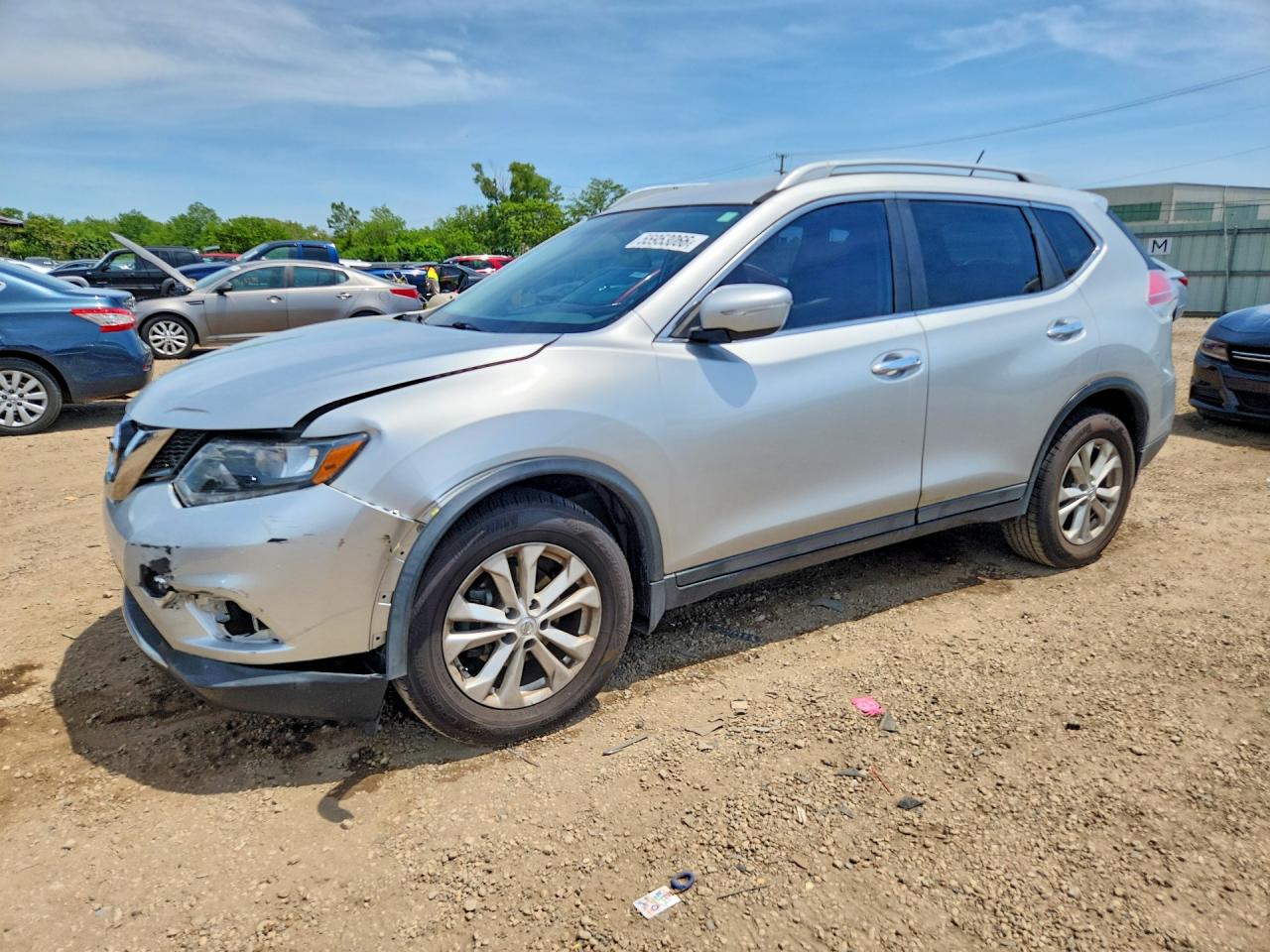 Salvage Nissan Rogue Image