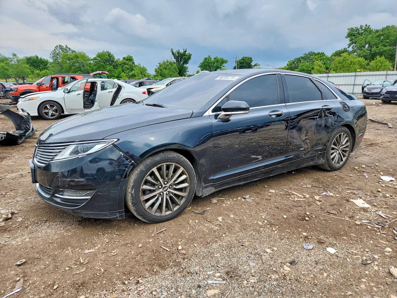 Salvage Lincoln MKZ Image