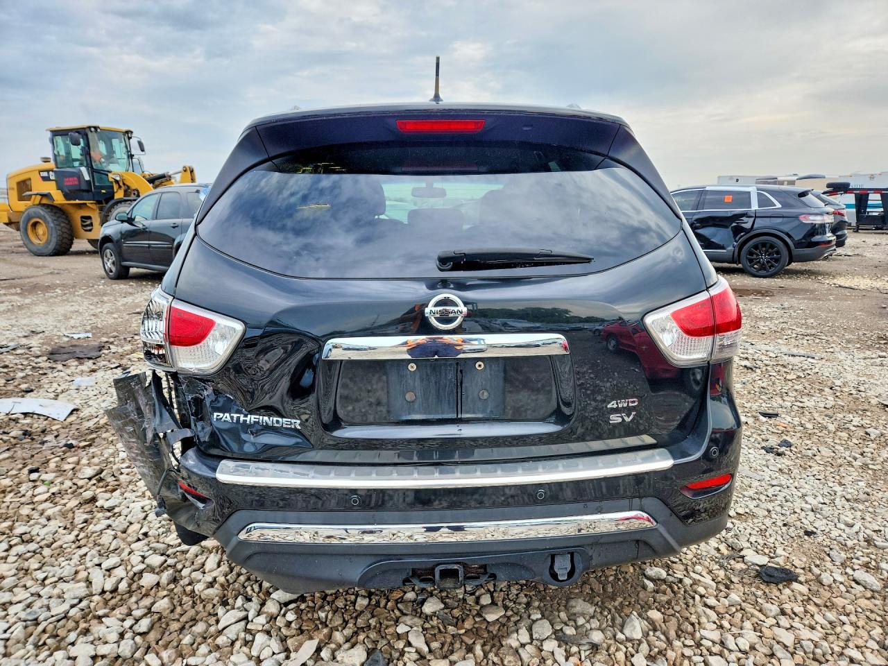 Nissan Pathfinder Sv