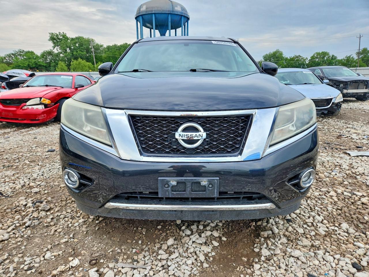 Nissan Pathfinder Sv