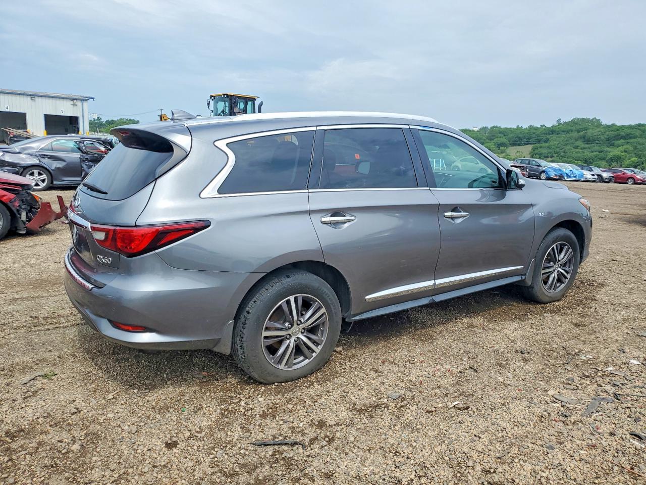 INFINITI Qx Luxe