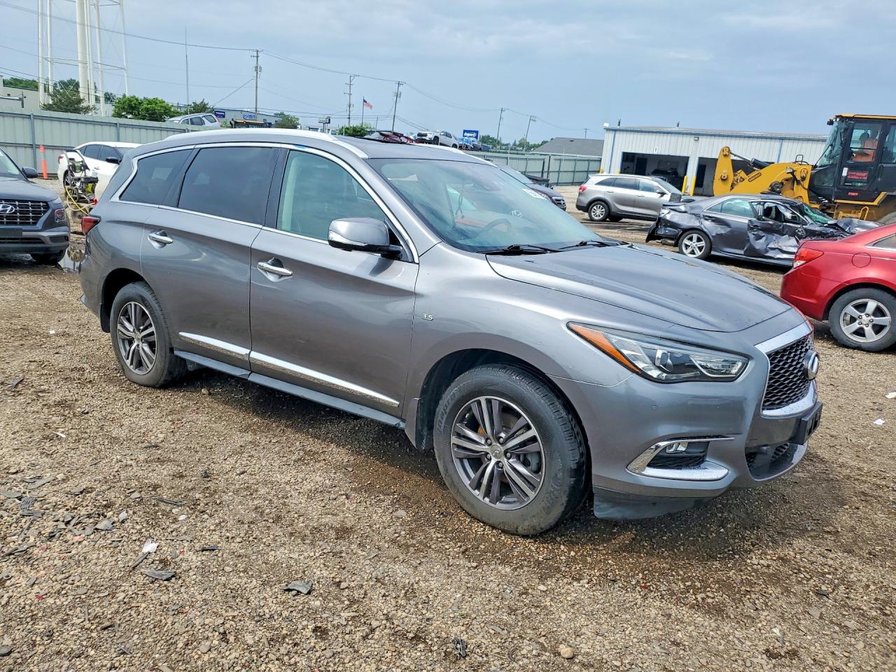 INFINITI Qx Luxe