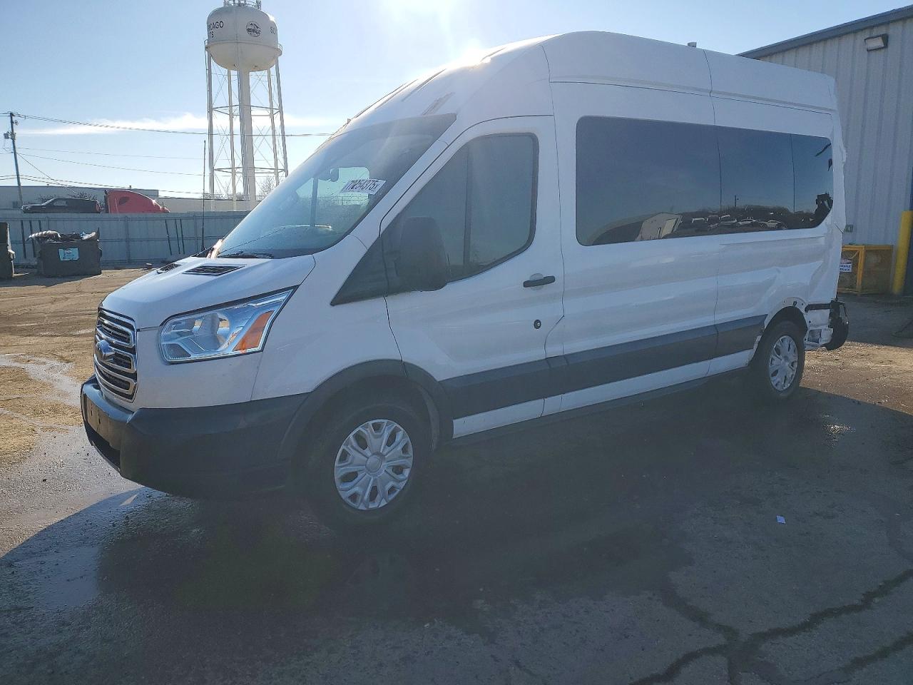Salvage Ford Transit Image